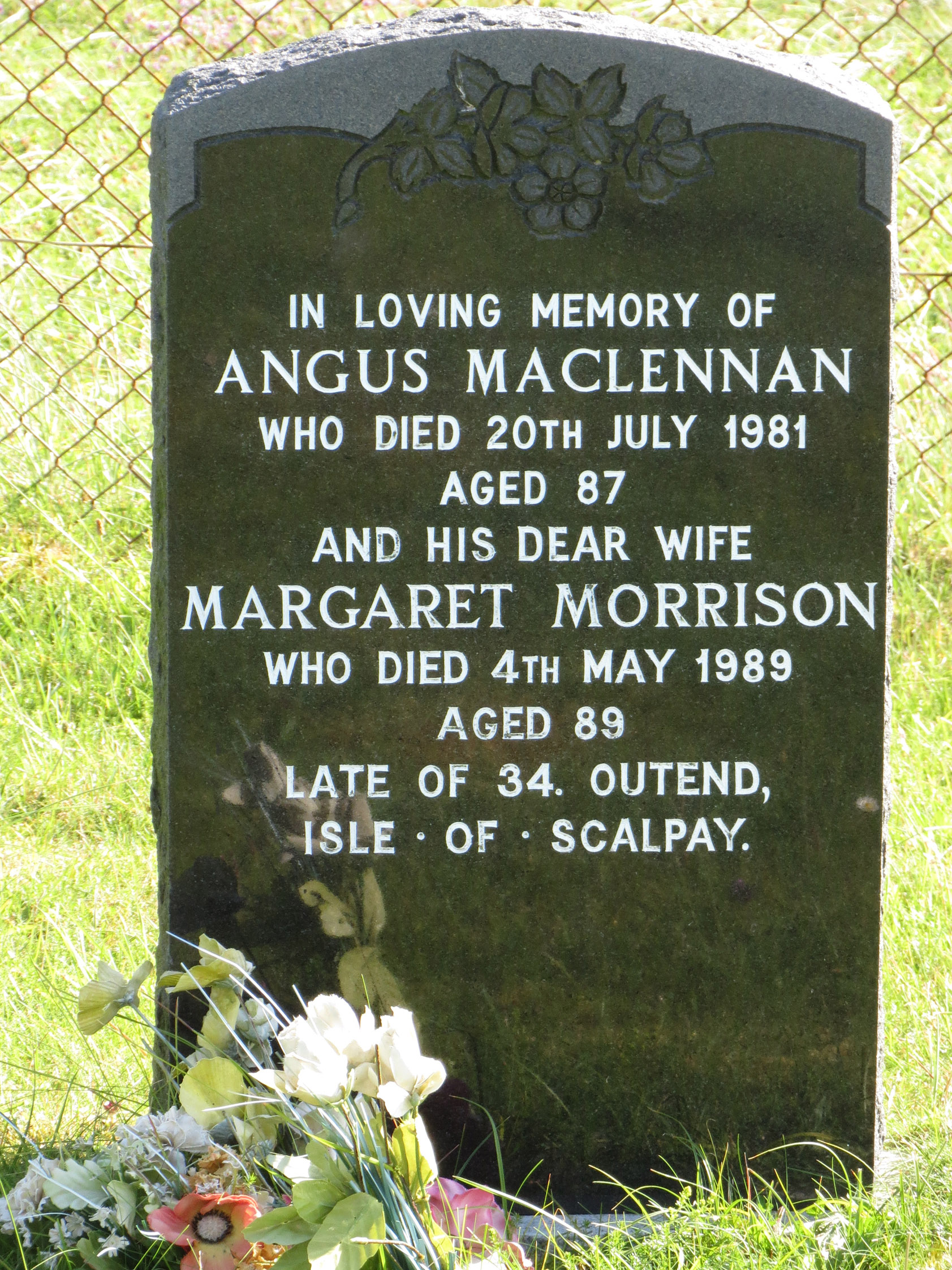 Photo of headstones/Angus MacLennan died 1981 MI Luskentyre new, Harris